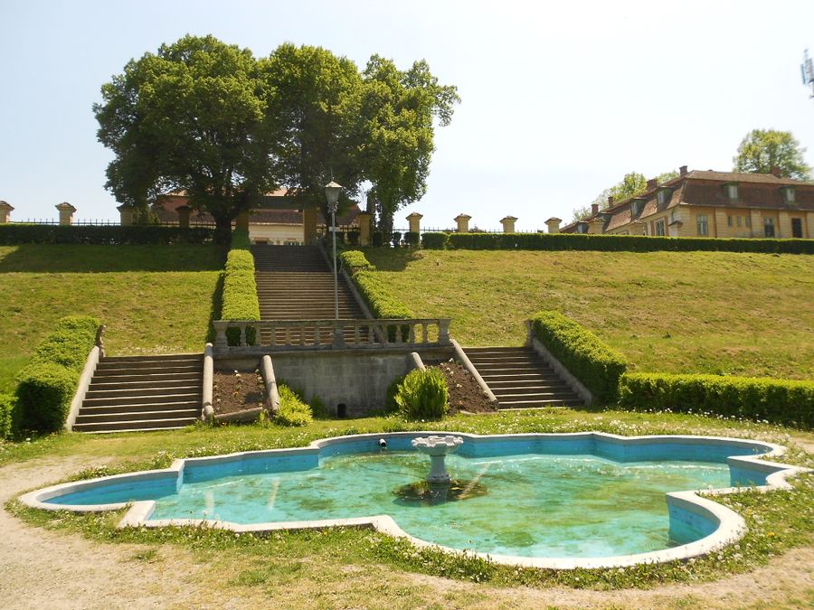Brukenthal Palace Gardens